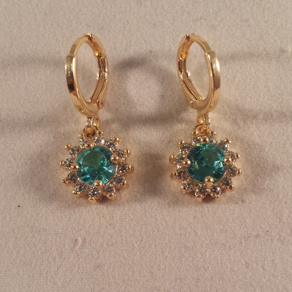 18K Yellow Gold Filled Flower Blue Diamond Zircon Dangle Earrings Gorgeous - Picture 2 of 3